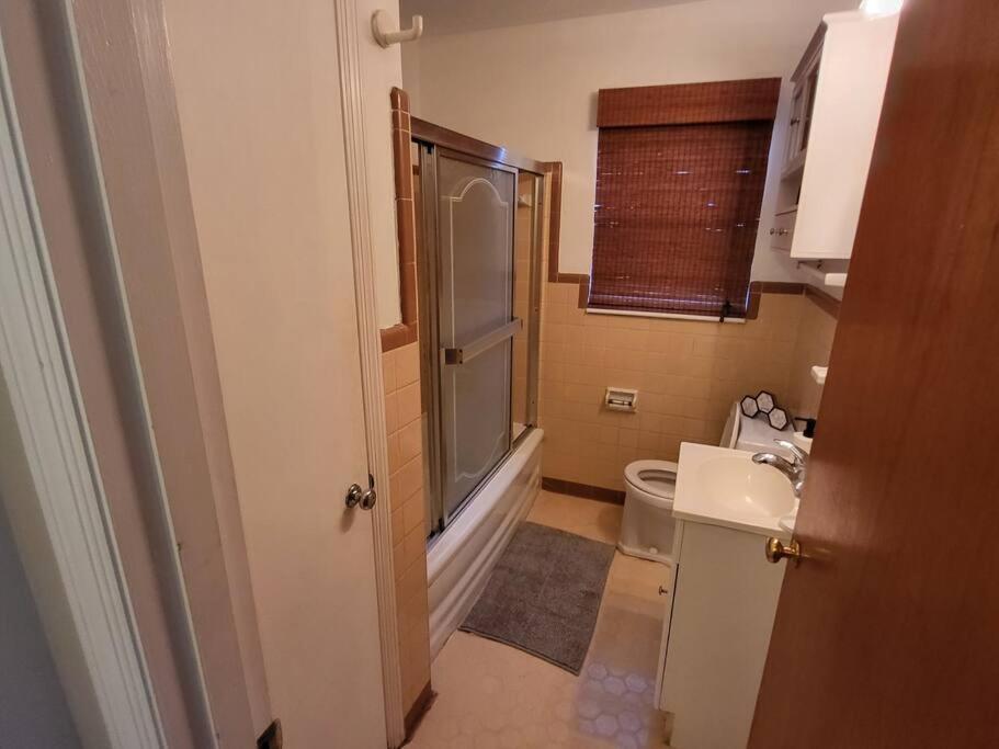 Simple 3 Bedroom U Of Area